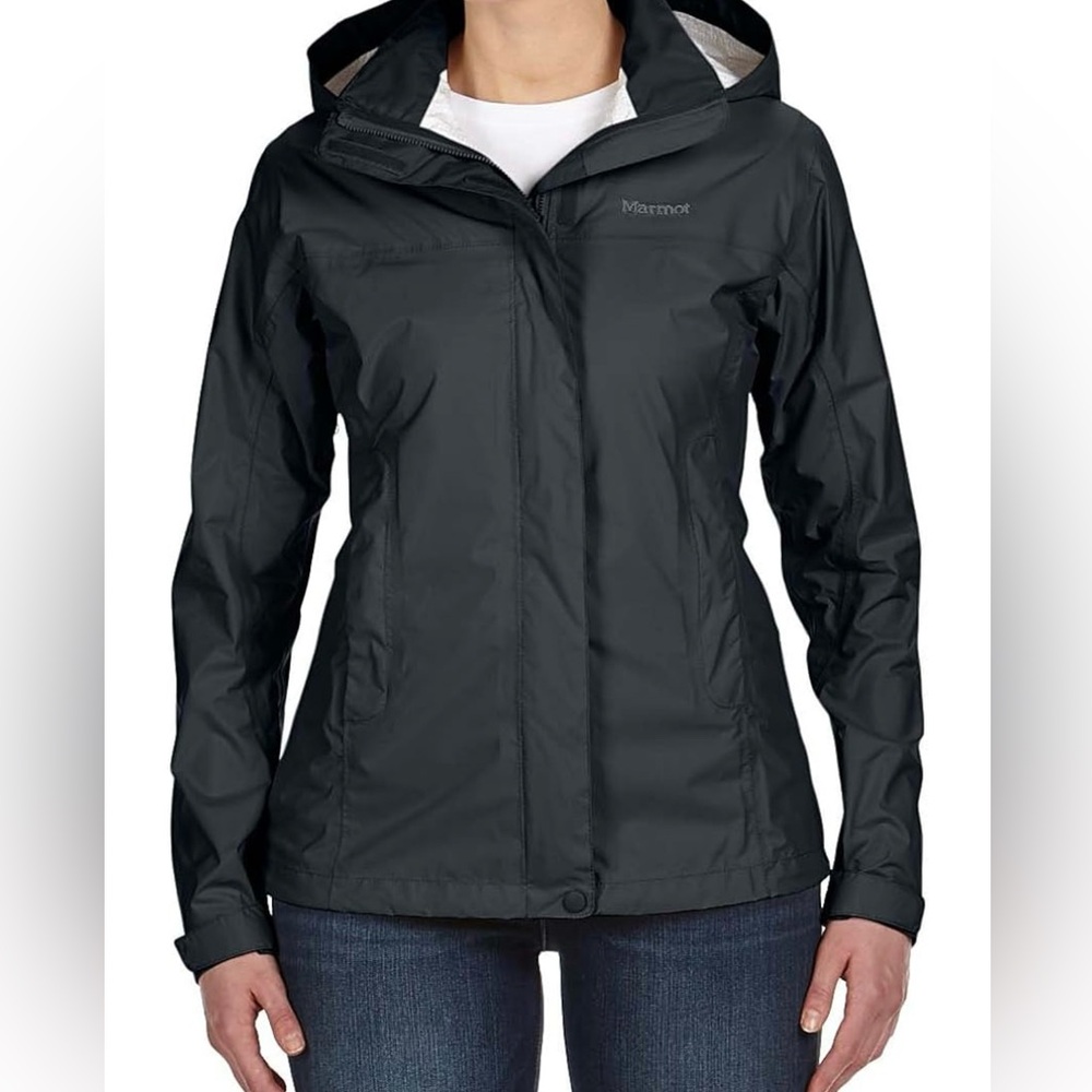 Marmot Women’s Precip Rain Jacket. Small.